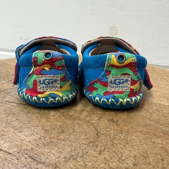 Perfect little Ugg moccasins for babies! Beautiful condition. Newborn size 0/1 - Picture 8 of 15